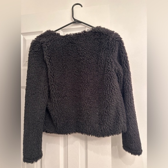 faux fur jacket - Picture 2 of 2